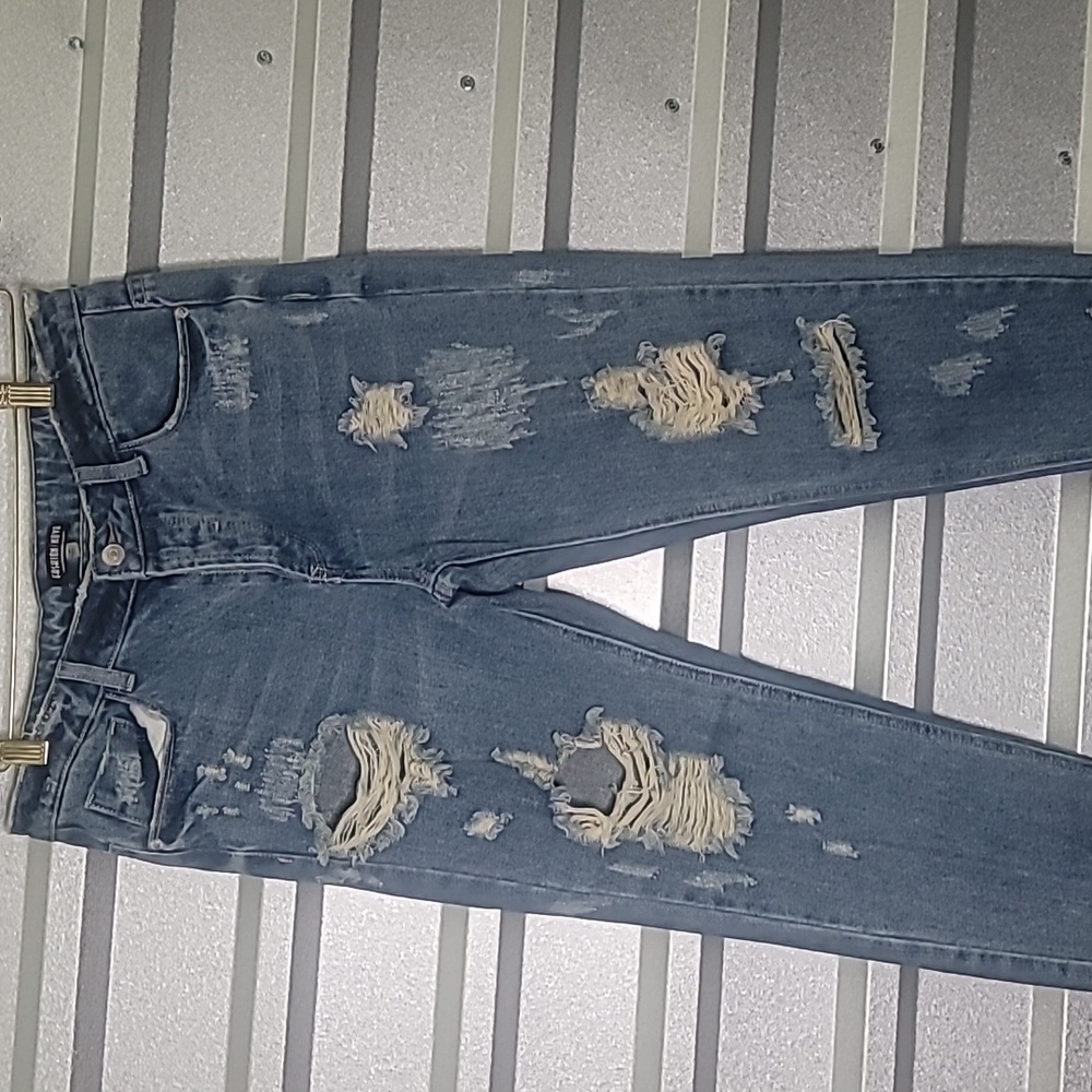 FASHION Nova NWT size Med Him Jeans Distressed 👖